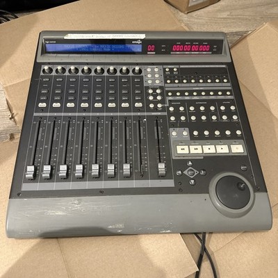 Mackie Control Universal 8-Channel DAW Master Controller Mixer - Working