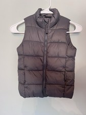 Old Navy Kids Size XS 5 Gray Puffer Vest