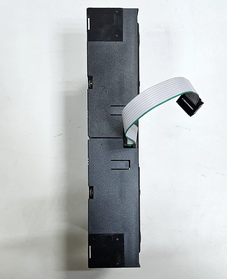 IDEC FA-1J | Input PFJ-N161 16-DC | Output PFJ-T162 16-Tr | Made in Japan - Image 3 of 4