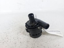 Pompe à eau Mercedes CLASSE V