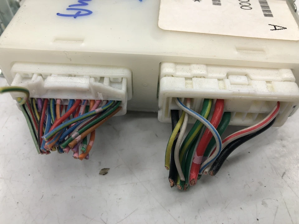 Unidad de módulo de control de memoria Nissan Máxima 988007Y000 2004 2005 2006 OEM 7131 Foto 4 de 4