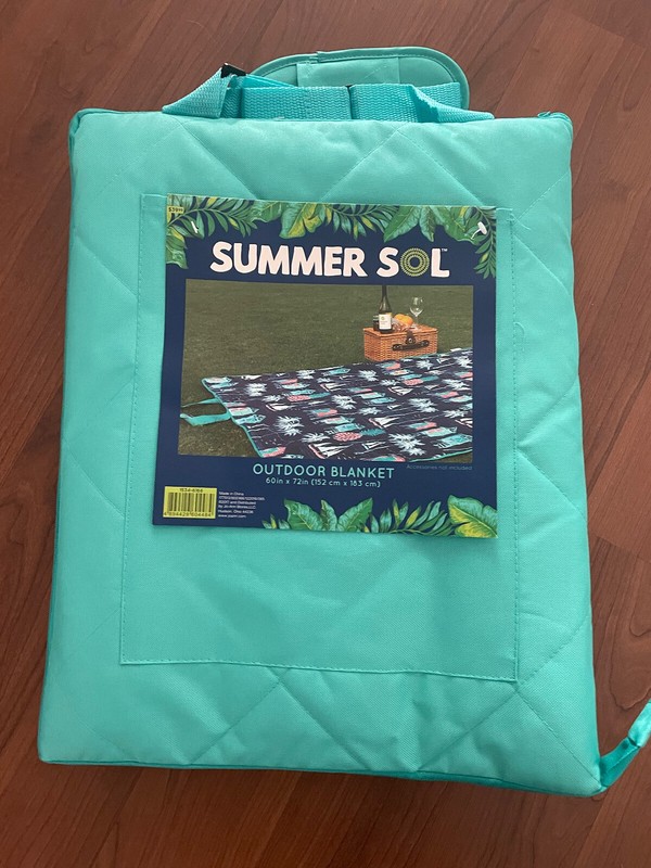 BRAND NEW SUMMER SOL PICNIC/BEACH BLANKET 