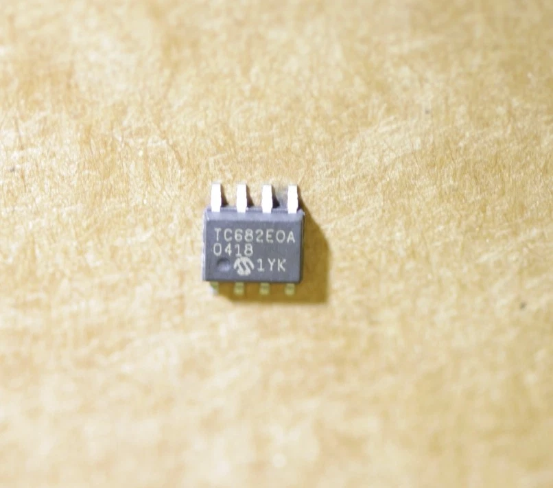 Regulador duplicador de voltaje de inversión TC682EOA 10 PIEZAS CMOS TC682 TC682E Foto 2 de 2