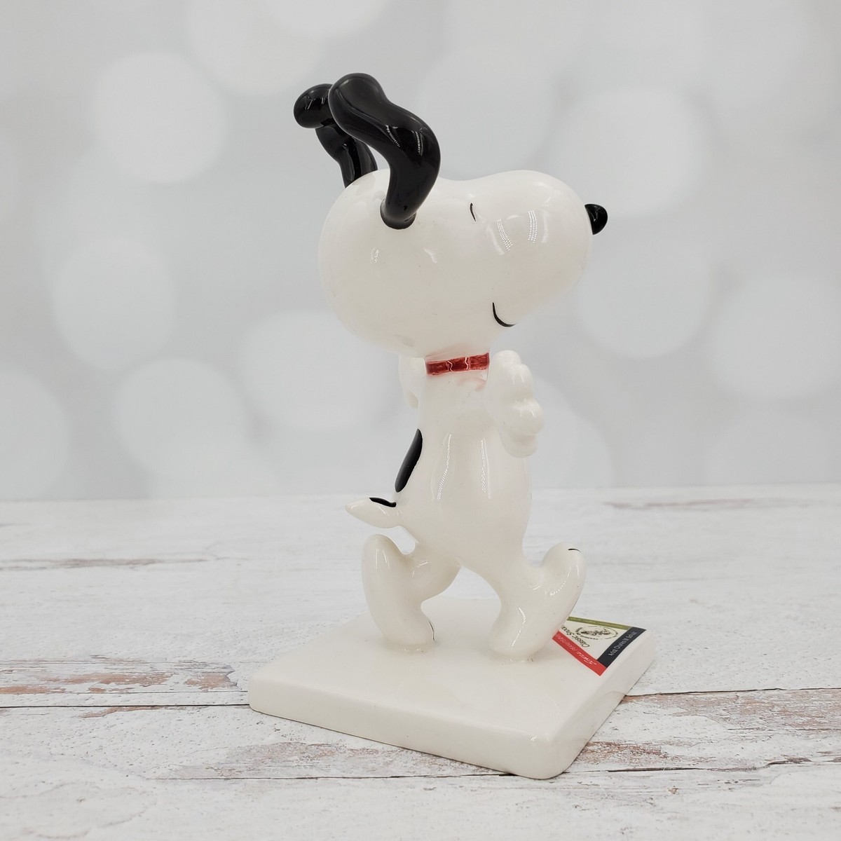 Westland Peanuts on Parade Classic Snoopy Ceramic Figure