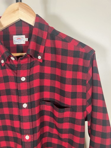 Faherty Lot of 2 Red Blue Black Check Plaid Flannel Shirts Sz M - Picture 4 of 19