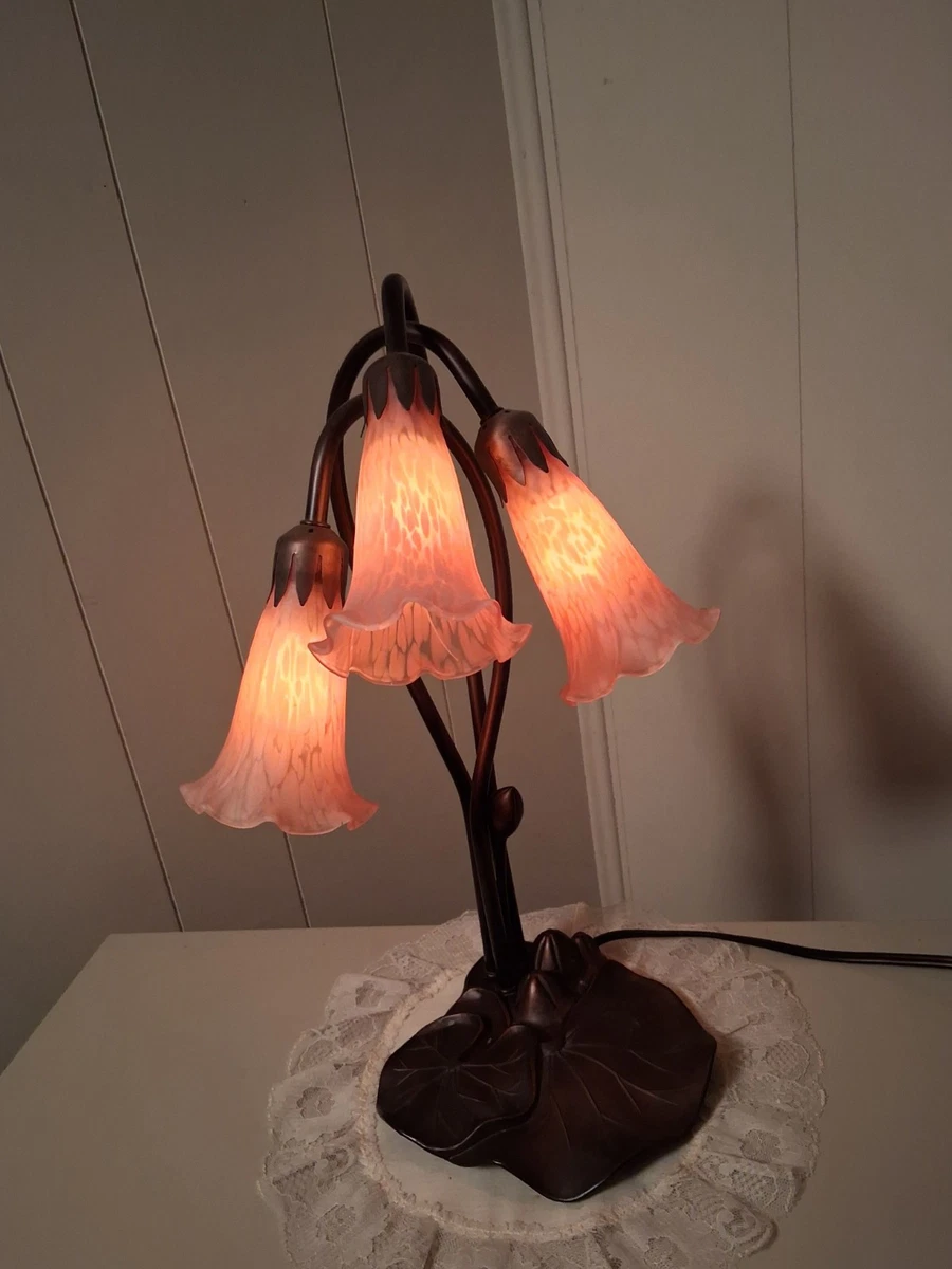 Tiffany Lily Shade In Collectible Table Lamps for sale | eBay