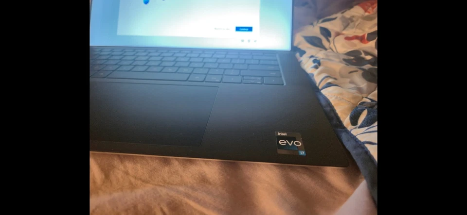 Dell XPS 15 9530 13th Gen Intel (R) Core (TM) i7-23700H 2.40GHz 32 GB Ram - image 4 of 4