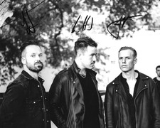* RUFUS DU SOL * signed 8x10 photo * SURRENDER * SOLACE * BLOOM * COA *