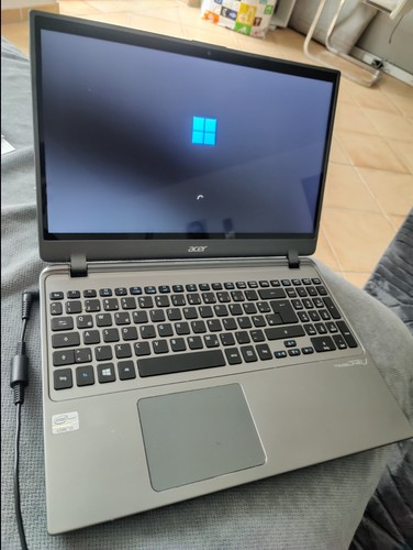 acer aspire m5 581T i5  Windows 11 + core i3 Mainboard als Ersatz