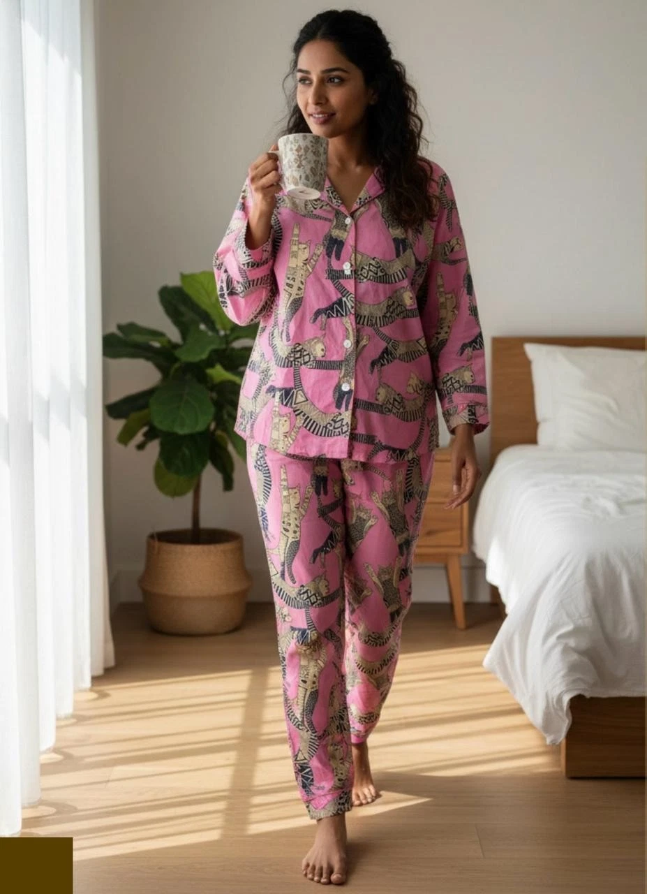 Lightweight Cotton Floral PJ Set Women Sleepwear
Opens in a new window or tab