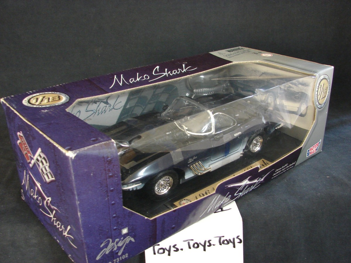 MotorMax 1961 Mako Shark 1/18 Diecast Car Chevrolet Corvette