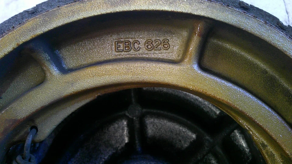 Suzuki Madura 700 GV700 1985-1986 tambor de freno trasero zapatas de freno trasero buje Foto 2 de 4