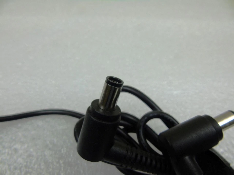 Lot of 2 -  Genuine HP AC Adapter 90W 100-240V 50-60Hz 19V 4.74A - 619752-001 - Image 3 of 4