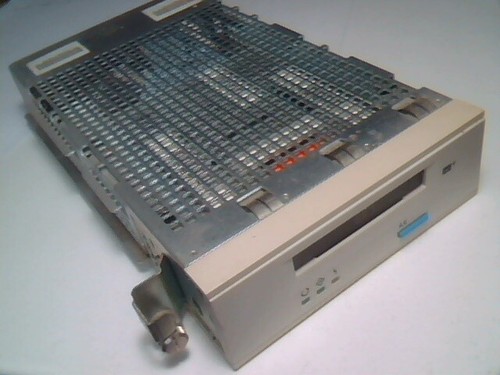 SCSI DAT Tape Drive Archive 4326RP IBM RS6000 87G4926 SBU25360-000 with tray - 第 1/12 張圖片