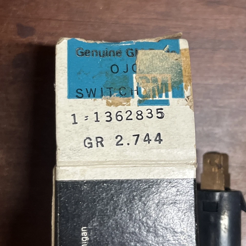 Interruptor de lámpara de parada Chevy Chevelle Camaro 1964-84 NOS GM Oldsmobile 442 F85 Foto 3 de 4
