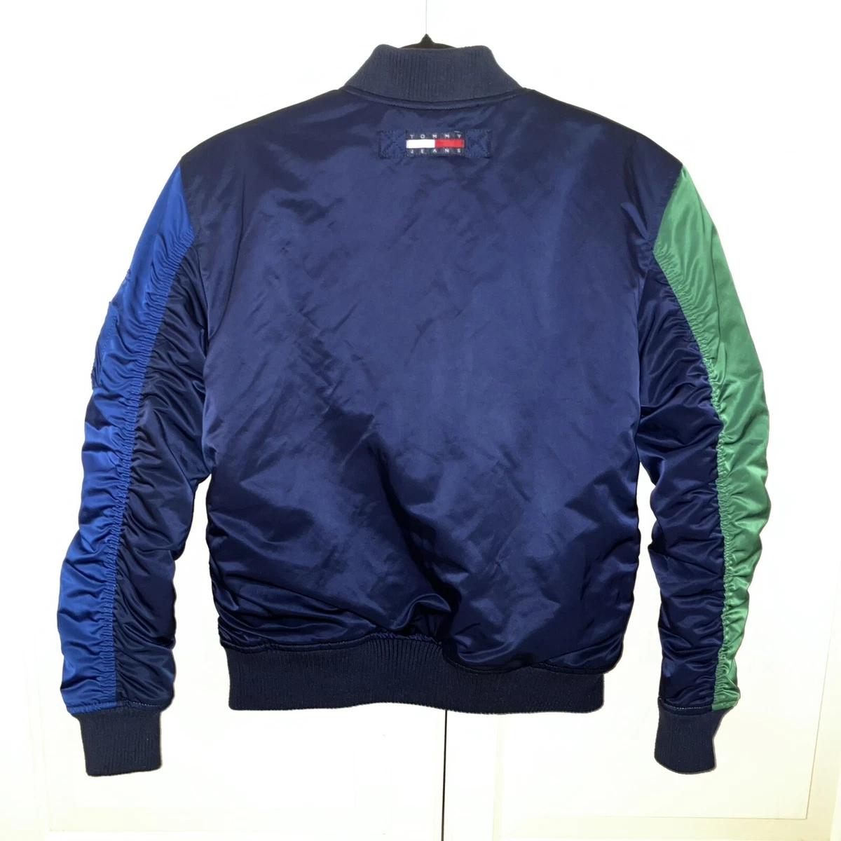Tommy jeans 2024 reversible bomber jacket