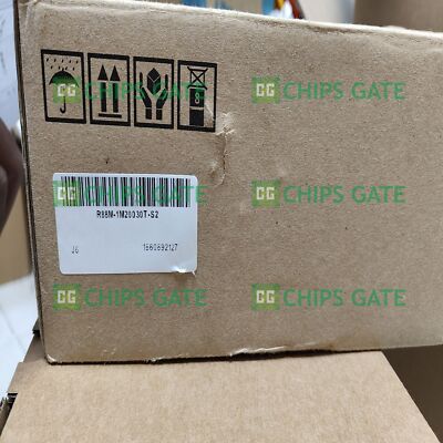 1PC NEW IN BOX Omron R88M-1M20030T-S2