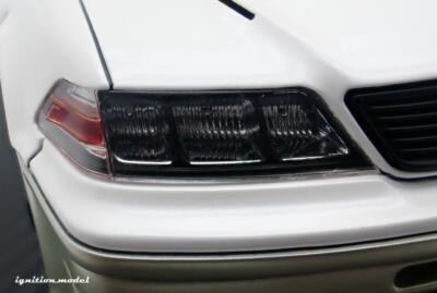 1:18 Toyota JZX100 MARK-II VERTEX -- White/Gold -- Ignition Model