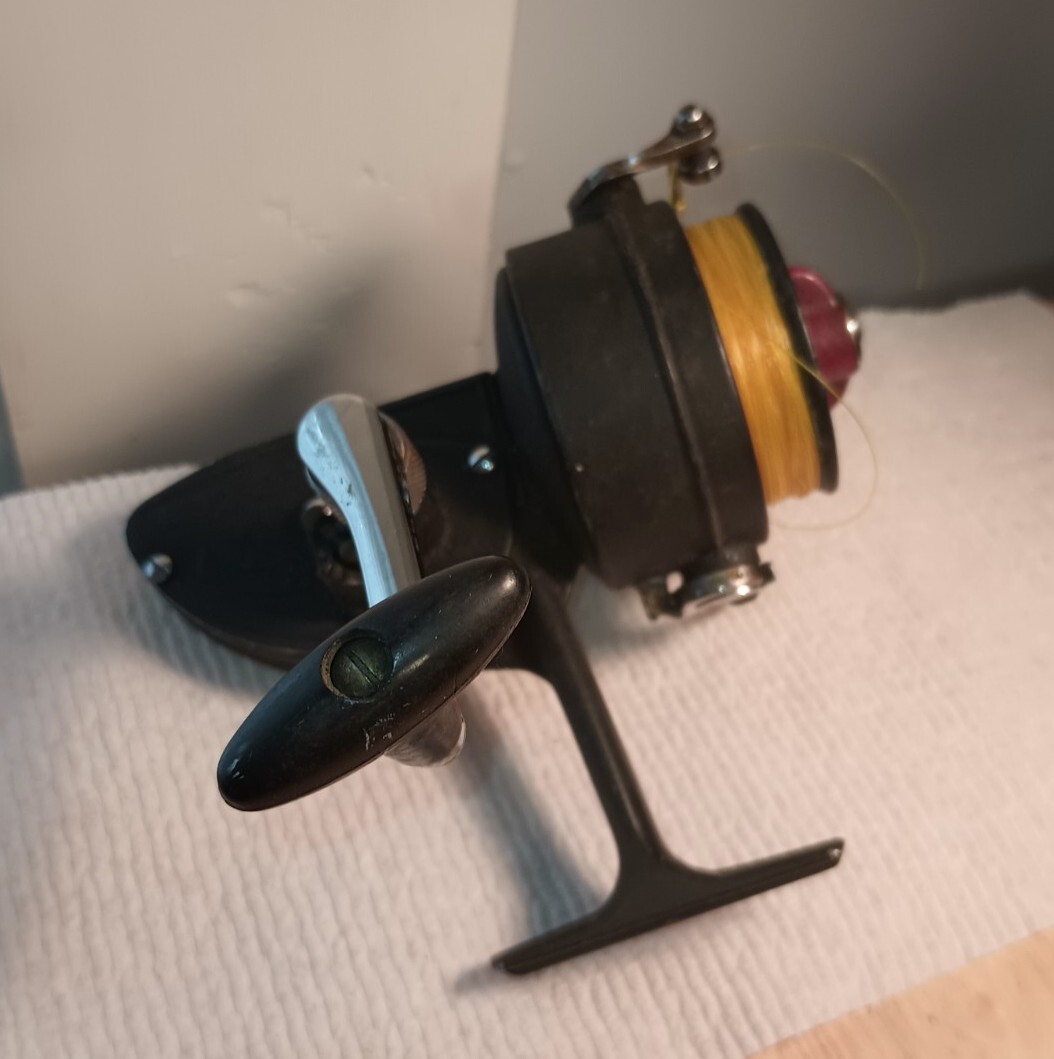 VINTAGE DAM QUICK FINESSA SPINNING REEL, MADE IN GERMANY VINTAGE DAM QUICK FINESSA SPINNING REEL, MADE IN GERMANY