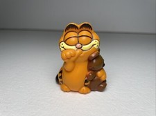 Vintage 1981 Garfield Thumb Sucking Holding Pooky Bear PVC Figure Toy Hong Kong