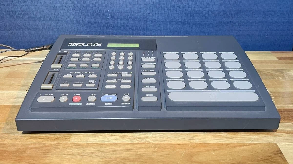 Roland R-70 R70 HUMAN RHYTHM COMPOSER Drum Machine