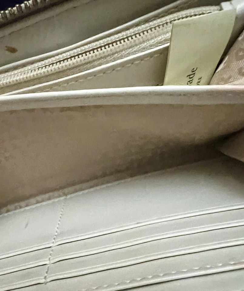 Cartera organizadora Kate Spade “Harmony” perforada mate plateada con cremallera con palas Foto 4 de 4