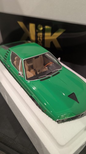 KKDC180384 KK scale 1:18 Alfa Romeo Montreal 1970 green model car4 - Picture 7 of 14
