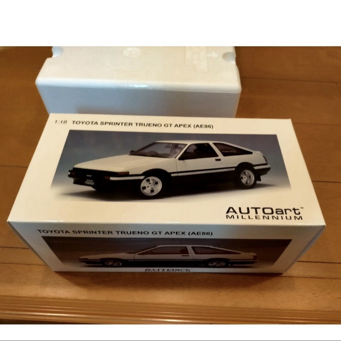 AUTOart トヨタ スプリンター トレノ GT APEX (AE86) s-l1200.jpg