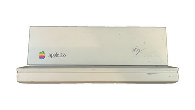 Apple IIGS Woz Edition Computer with 1MB RAM *TESTED WORKING*