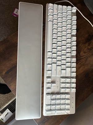 Razer Pro Type Ultra Wireless Mechanical Gaming Keyboard - White, English - US