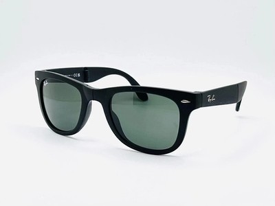 Ray-Ban Wayfarer Folding RB4105 50mm Sunglasses Matte Black Frame / Green Lens