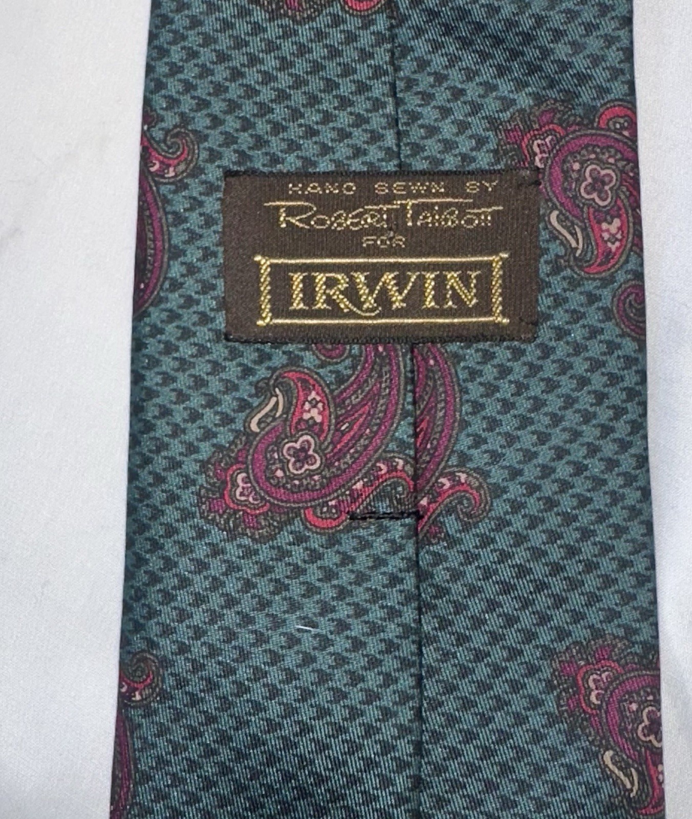 Immaculate Irwin Robert Talbott  Green Paisley Si… - image 3