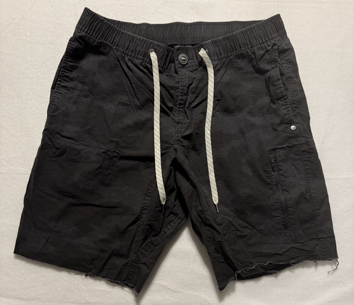 Vuori Mens Large Black Maldive Hybrid Swim Chino Golf Performance Shorts-image