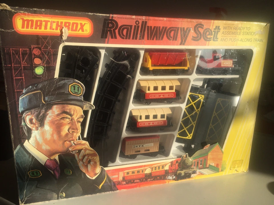 Matchbox Railway Set G2 Eisenbahn Zug + SCHIENEN IN OVP Lesney Superfast Train - Bild 4 von 4