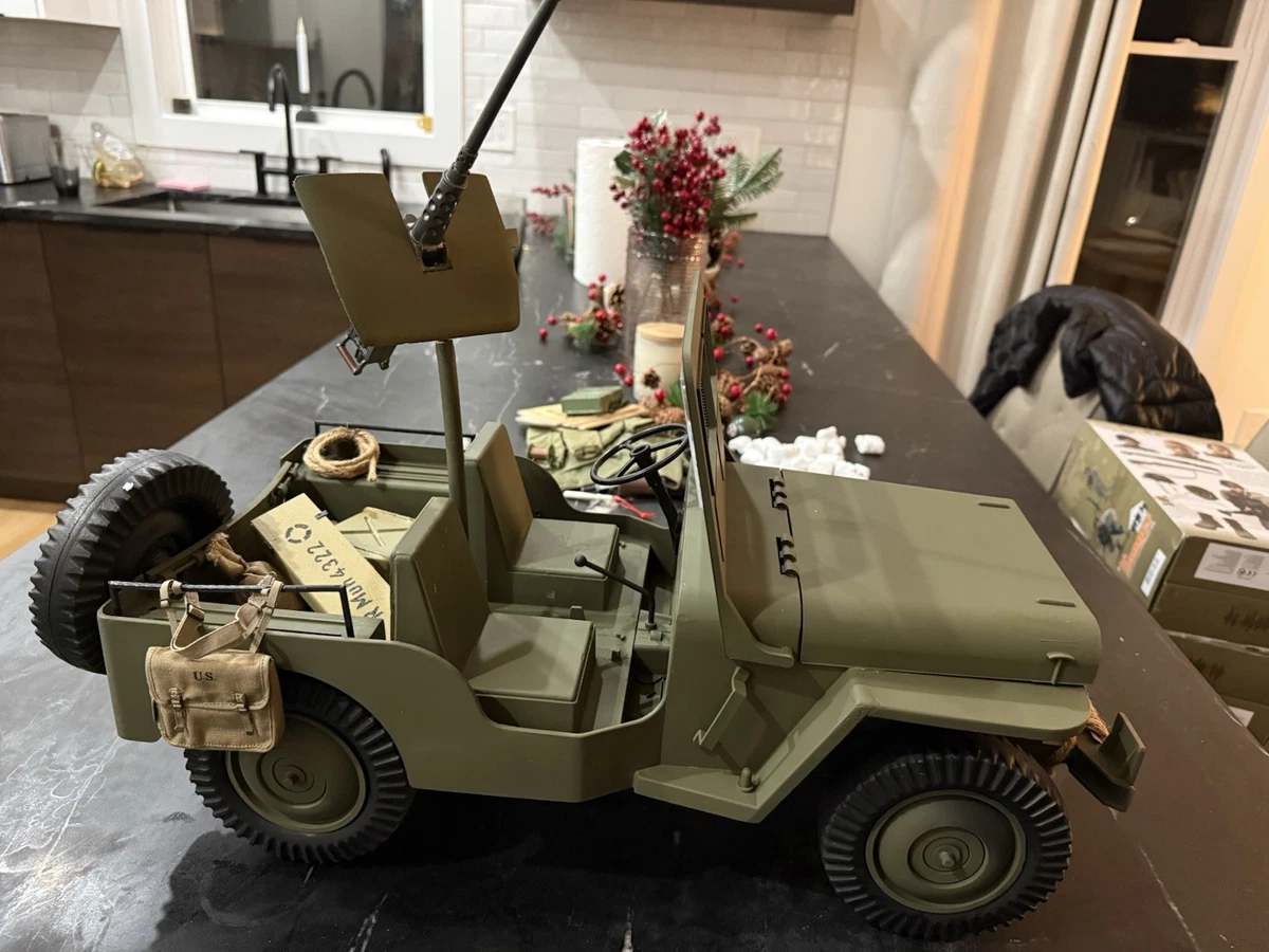 1:6 Jeep Military & Adventure Action Figure Action Figures for