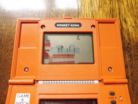 NINTENDO Donkey Kong Game and Watch in Very Good Condition (DK-52) 1982