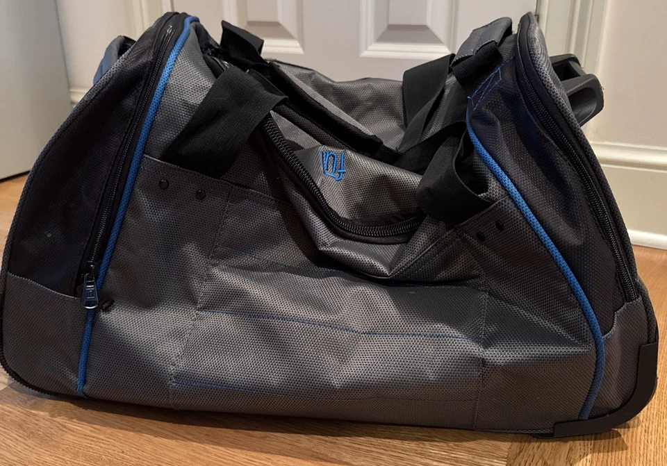 FUL Rolling Duffle 22”x12”x12” Carry On Gym Bag 2 Wheel Rolling Telescope Handle - Image 3 of 4