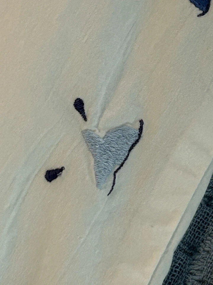 Funda nórdica Pottery Barn Kids ballena percal completa/queen blanca azul bordada Foto 4 de 4