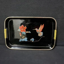 Small plastic tray decorated with a hummingbird and a flower - 20th century