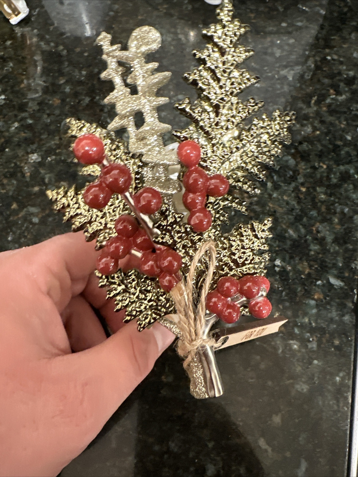 Bath & Body Works Christmas Holly Wallflower Diffuser Plug for Festive Aromas-image