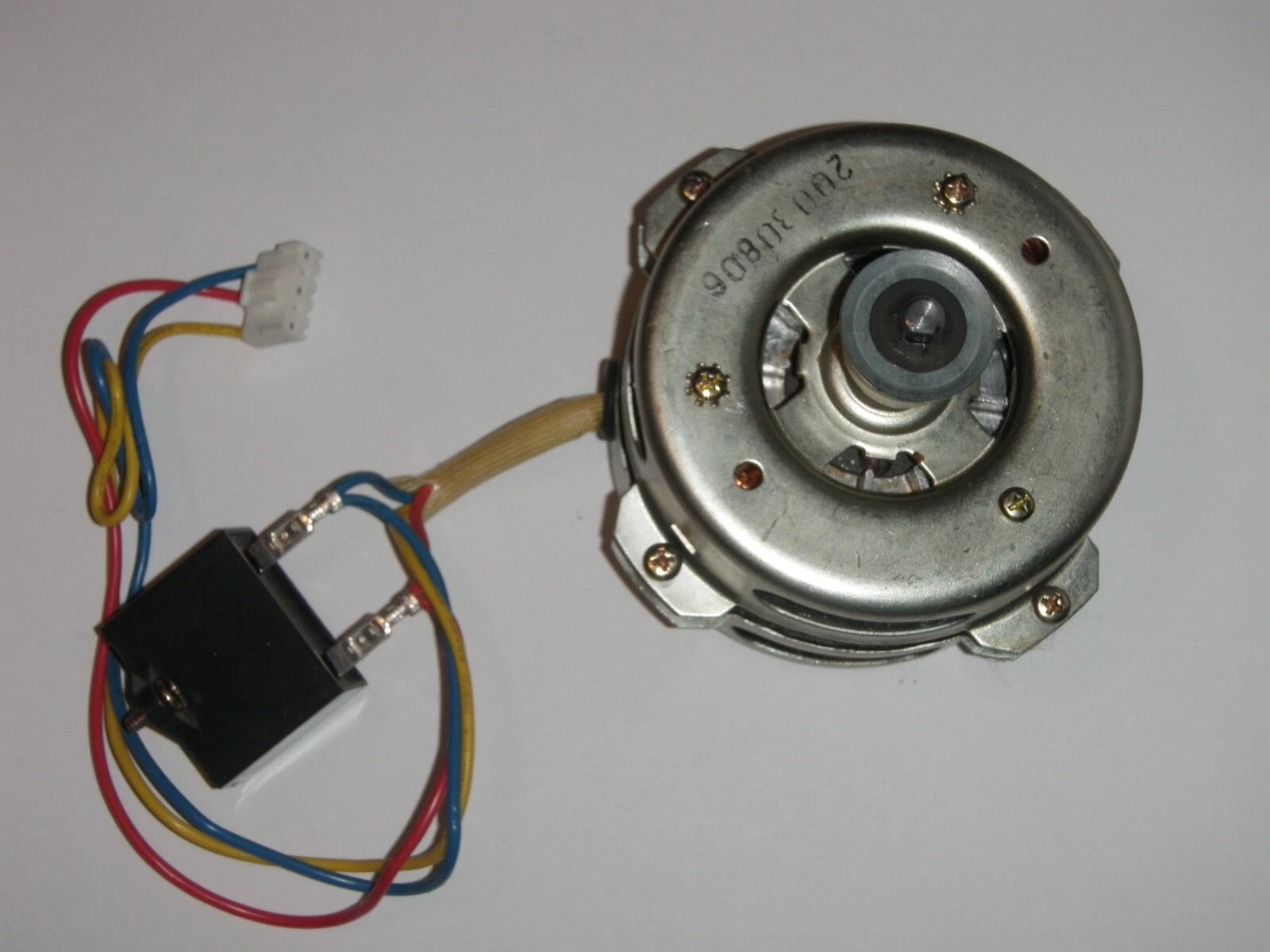 Breadman bread machine Motor with Run Capacitor for Model TR2200C (4-rivet only)