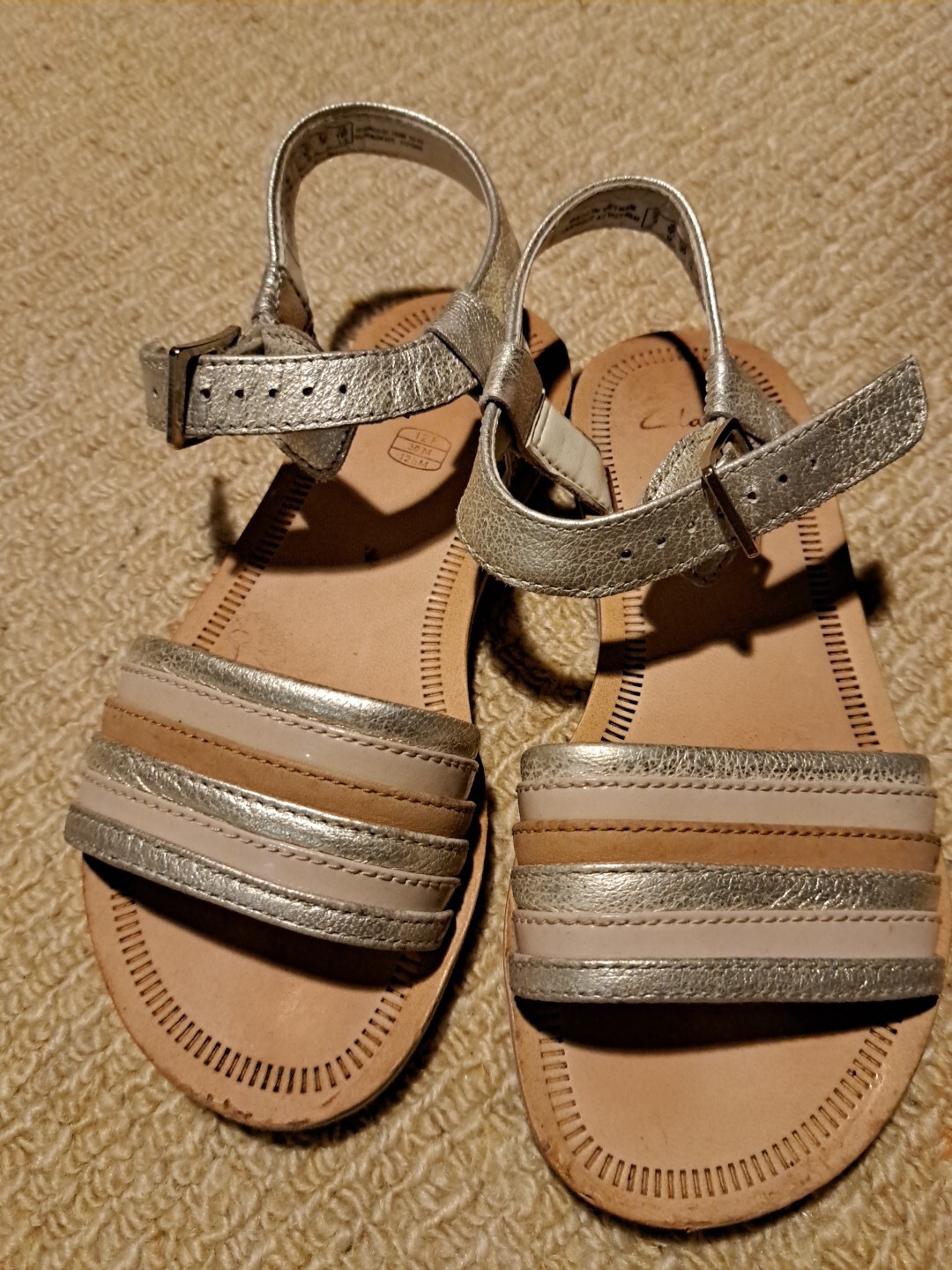 clarks girls sandals