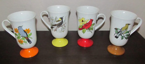 Set of 4 - Vintage Fred Roberts Bird Footed Pedestal Tea Coffee Mugs Wildlife