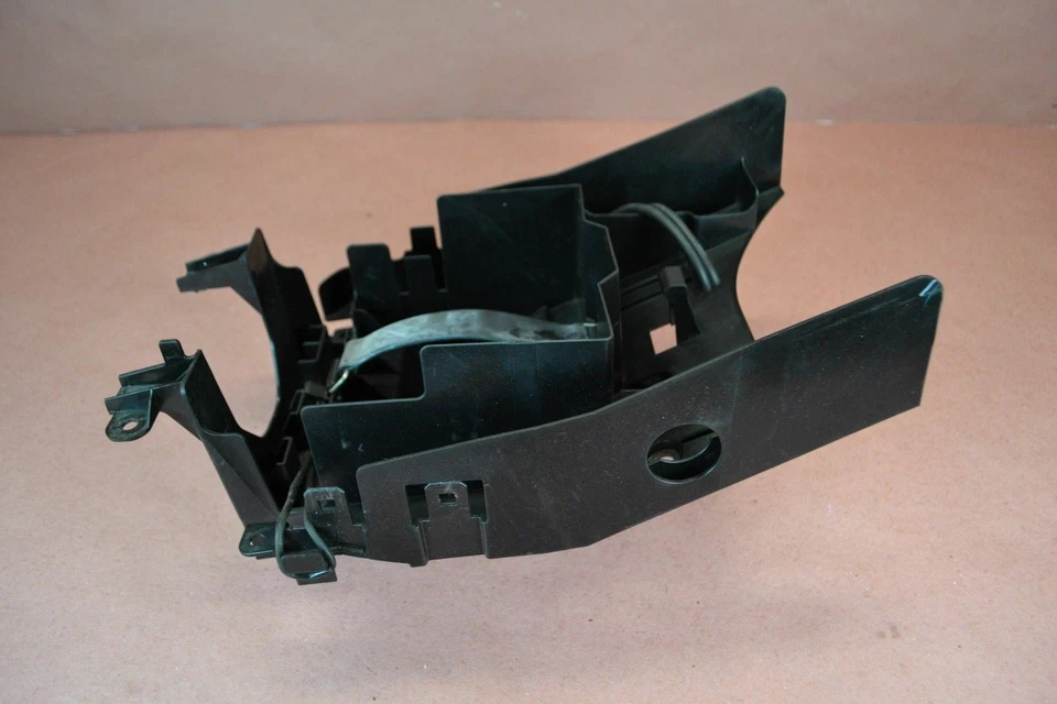 Bandeja de batería trasera trasera inferior Honda CTX700 CTX 700 2014-2016 Foto 3 de 4