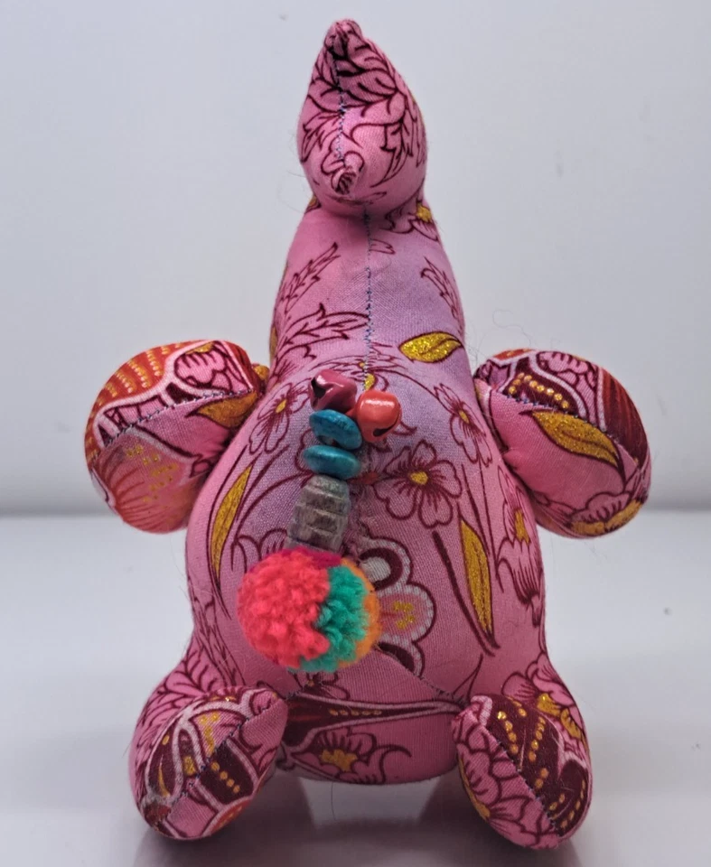Exquisite Elephant Shaped Needle Pin Cushion( Handcraft Sewing Pin Cushion) - Image 3 of 4