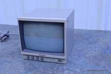 SONY SSM-930 BLACK AND WHITE MONITOR