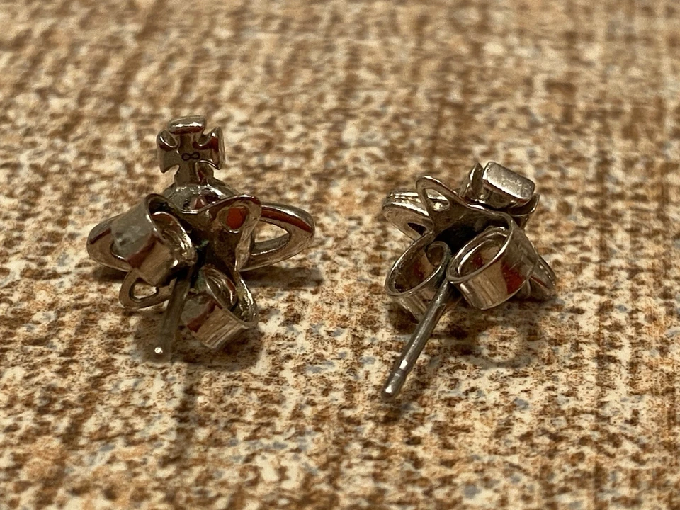 Vivienne Westwood ‘Orb’ Earrings - Image 2 of 2