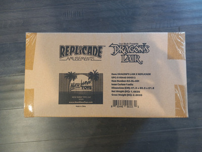 NEW WAVE TOYS DRAGON'S LAIR REPLICADE BRAND NEW SEALED IN BOX
