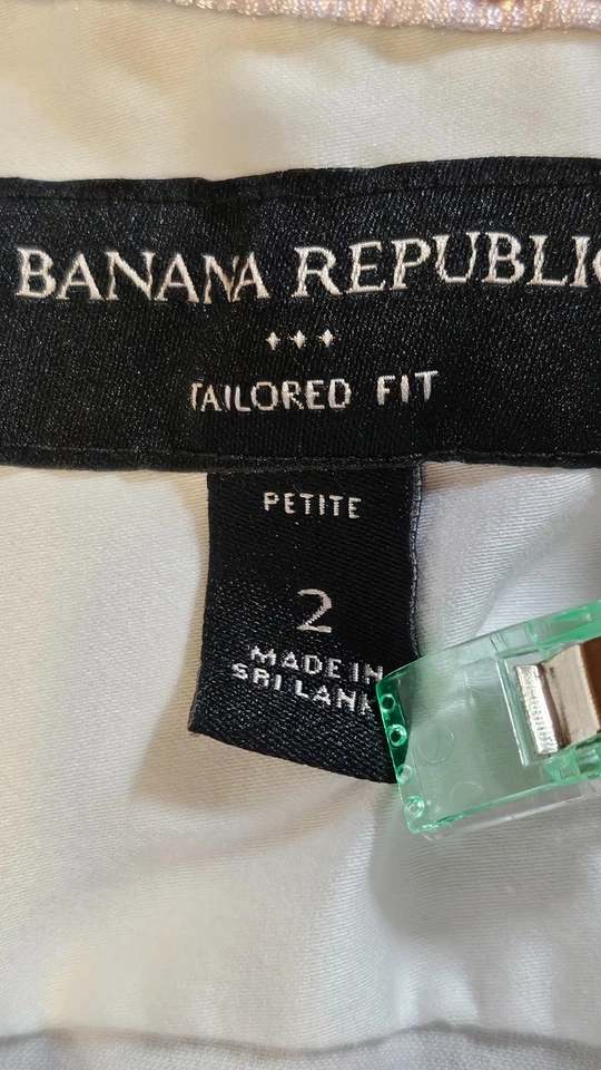 Banana Republic Taylored Fit para mujer blanco con botones talla Petite2, minimalista, Foto 4 de 4
