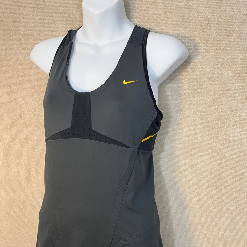 Nike Maria Sharapova Vestido Tenis Noche Cancha Trasera. Negro y Amarillo Talla Med Foto 3 de 4